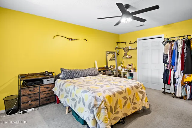 $299,900 | 209 Covington Lane, Maryville, TN 37804