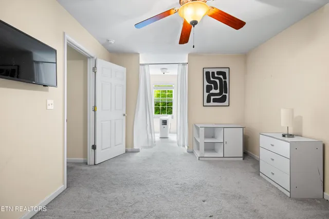 $299,900 | 209 Covington Lane, Maryville, TN 37804