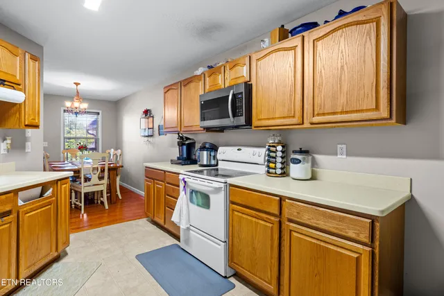 $299,900 | 209 Covington Lane, Maryville, TN 37804