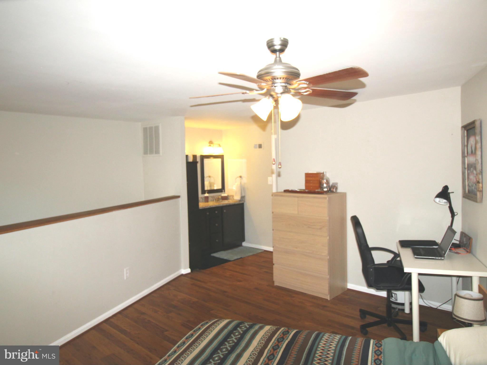 11186 Silentwood Lane Reston, VA 20191 - Photo 15 of 30 Bedroom (Master)