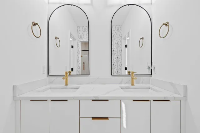 $1,699,000 | 16216 Gleason Lake Road, Wayzata, MN 55391