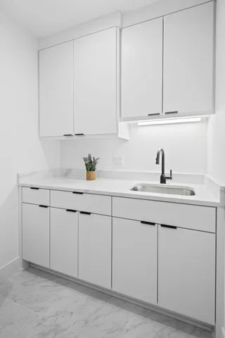 $1,699,000 | 16216 Gleason Lake Road, Wayzata, MN 55391