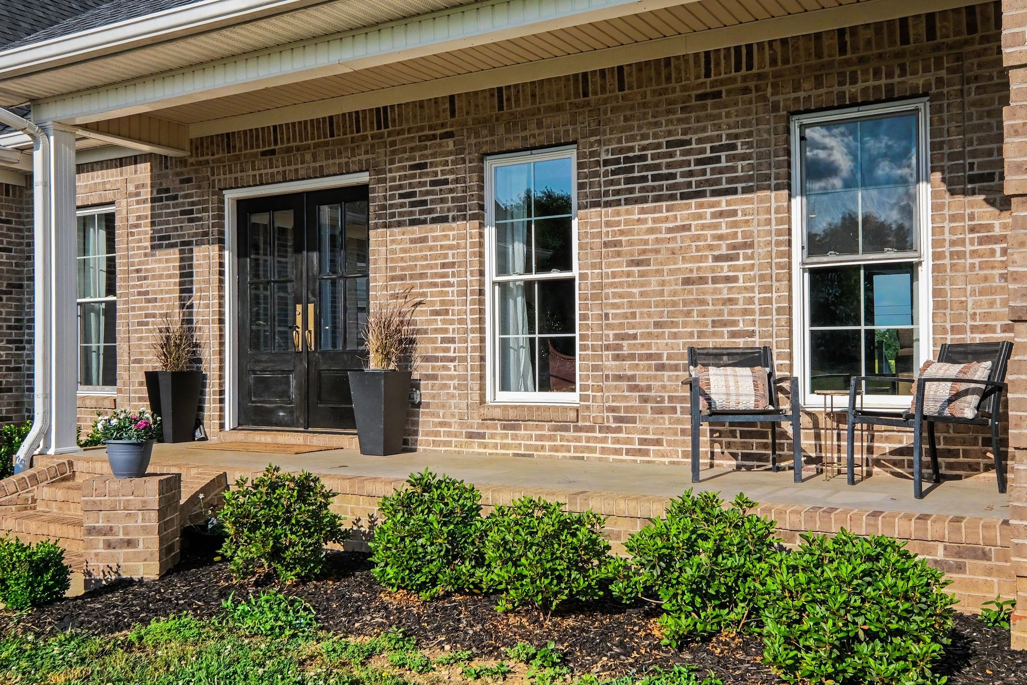 2829 Anes Station Road Lewisburg, TN 37091 - Photo 4 of 43 front view of a brick house with a large window