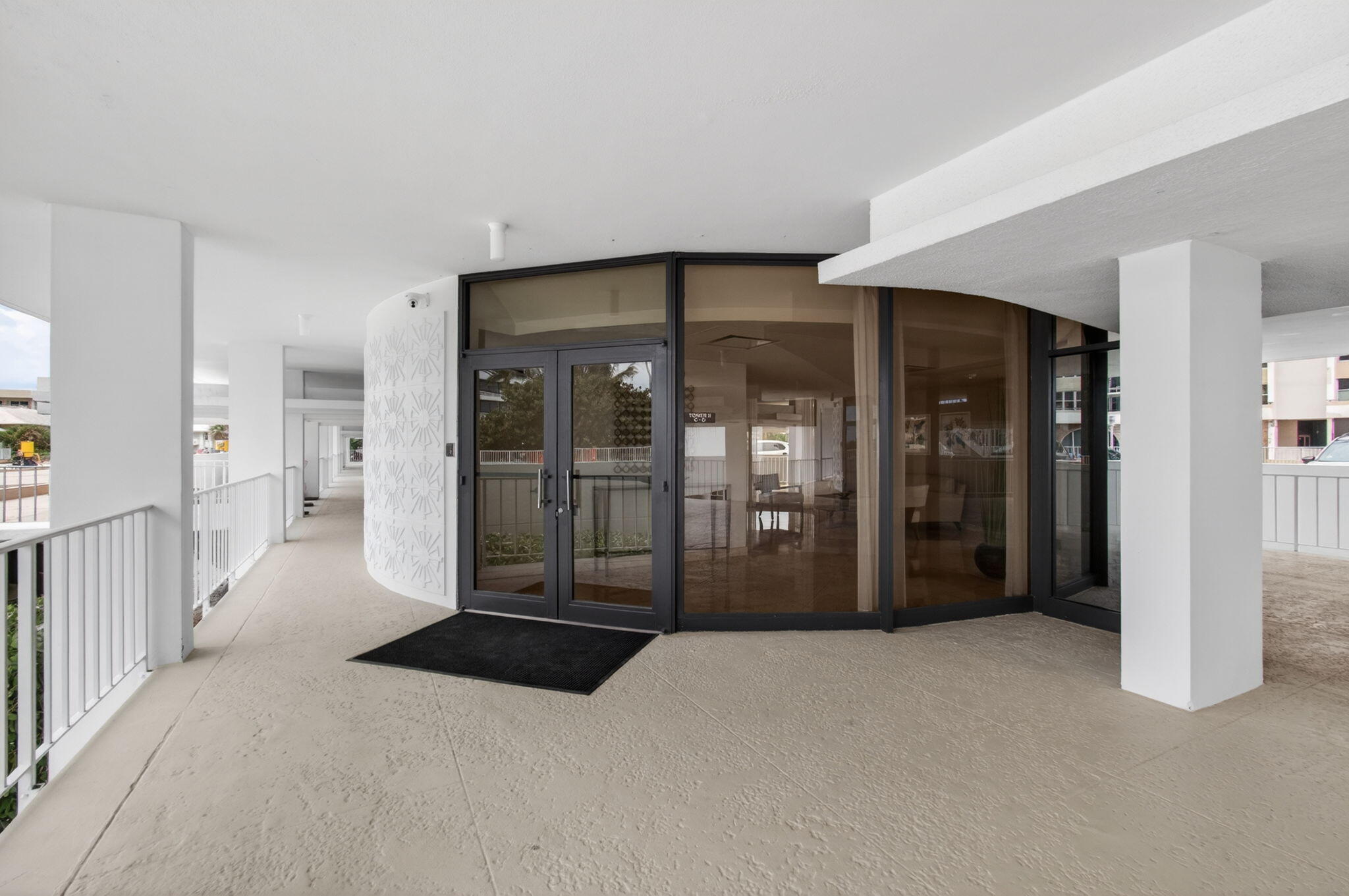 1200 South Ocean Boulevard, Unit 17C Boca Raton, FL 33432 - Photo 2 of 90 2-web-or-mls-DSC_8060