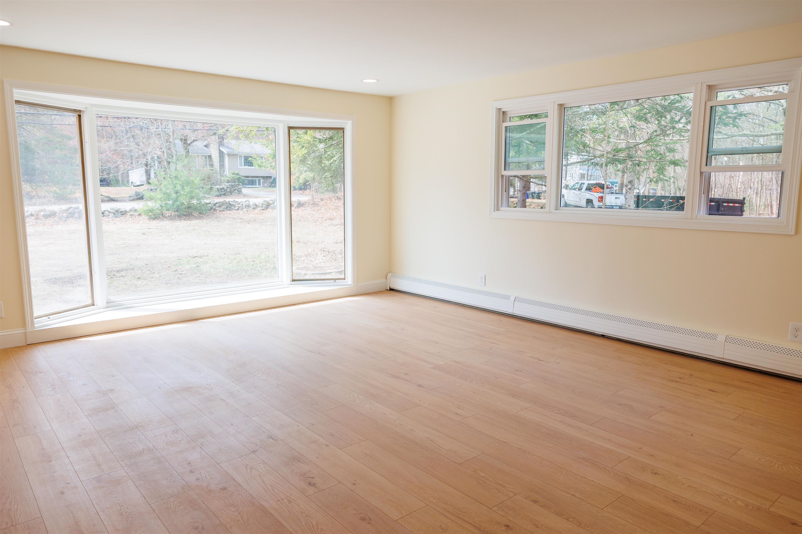 1206 Smyth Road Hooksett, NH 03106 - Photo 11 of 29