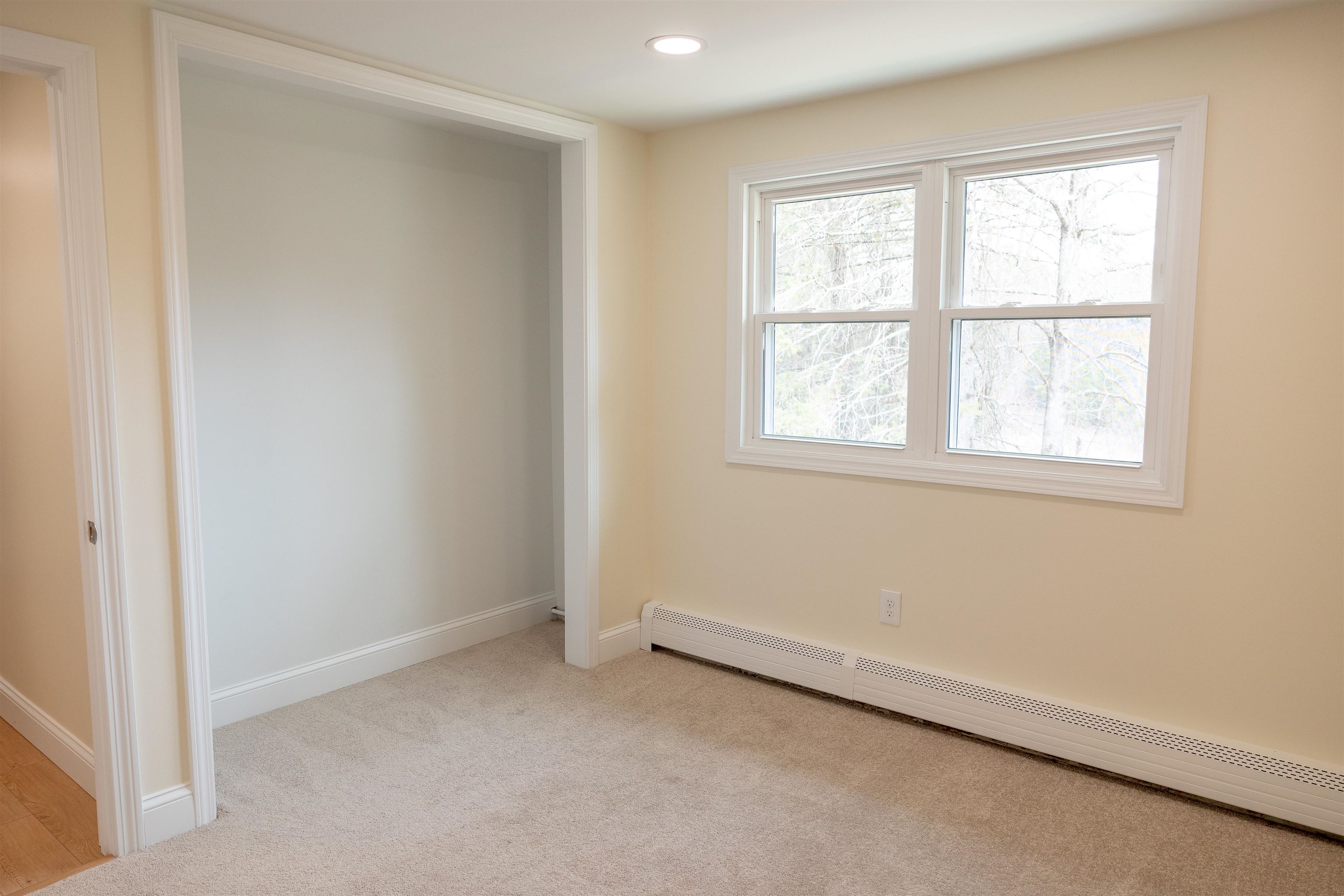 1206 Smyth Road Hooksett, NH 03106 - Photo 19 of 29