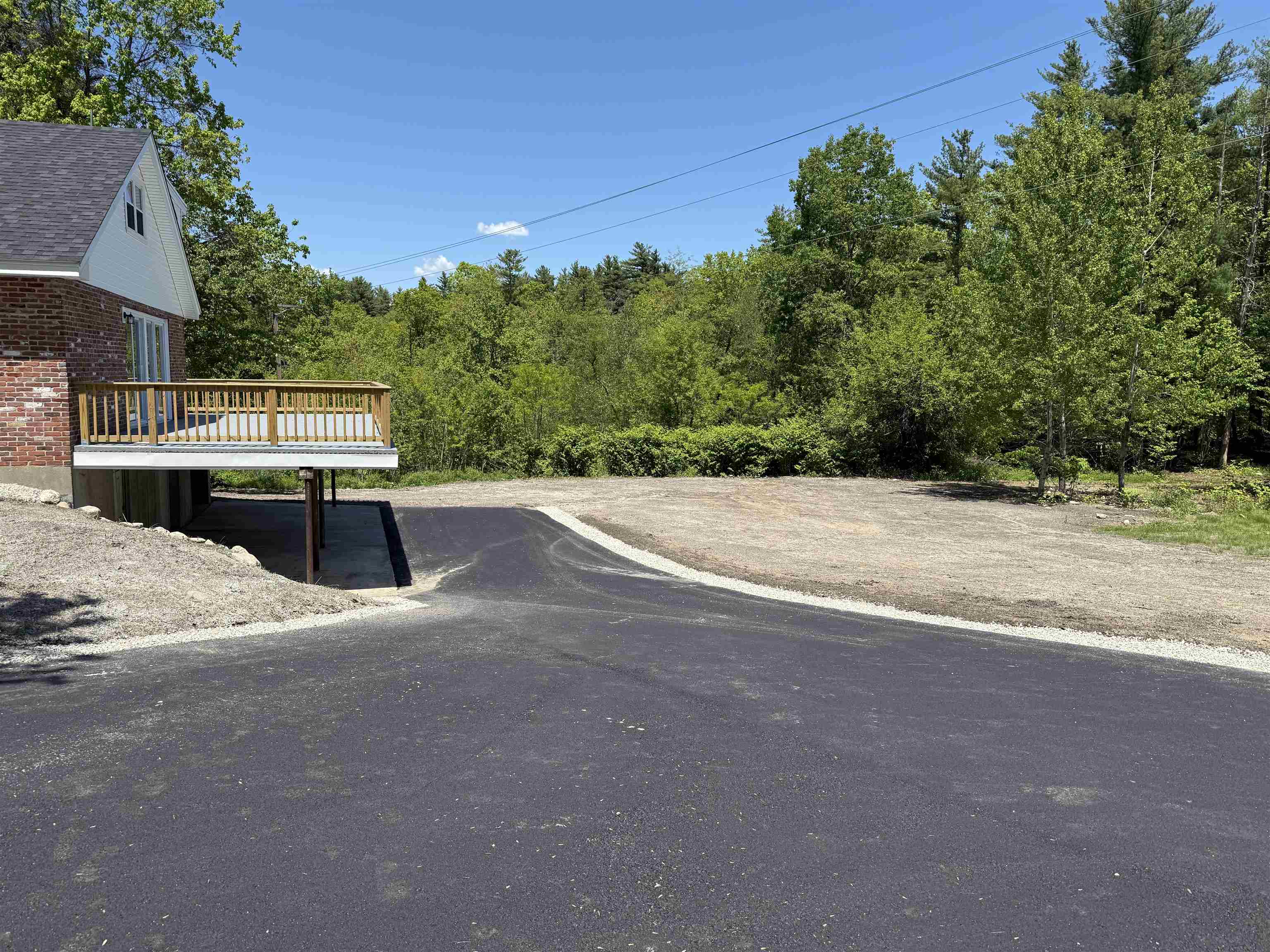 1206 Smyth Road Hooksett, NH 03106 - Photo 2 of 29