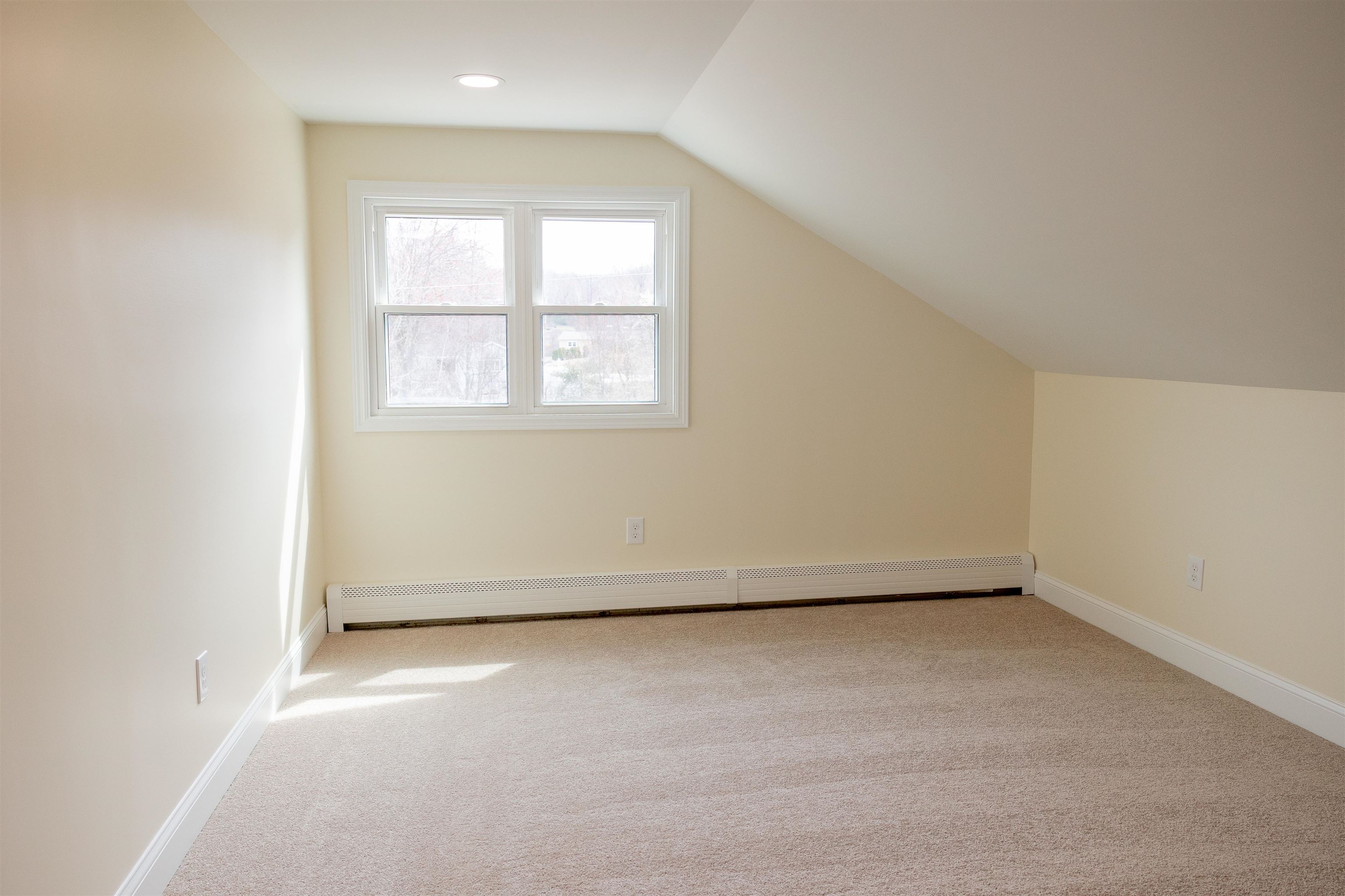 1206 Smyth Road Hooksett, NH 03106 - Photo 22 of 29