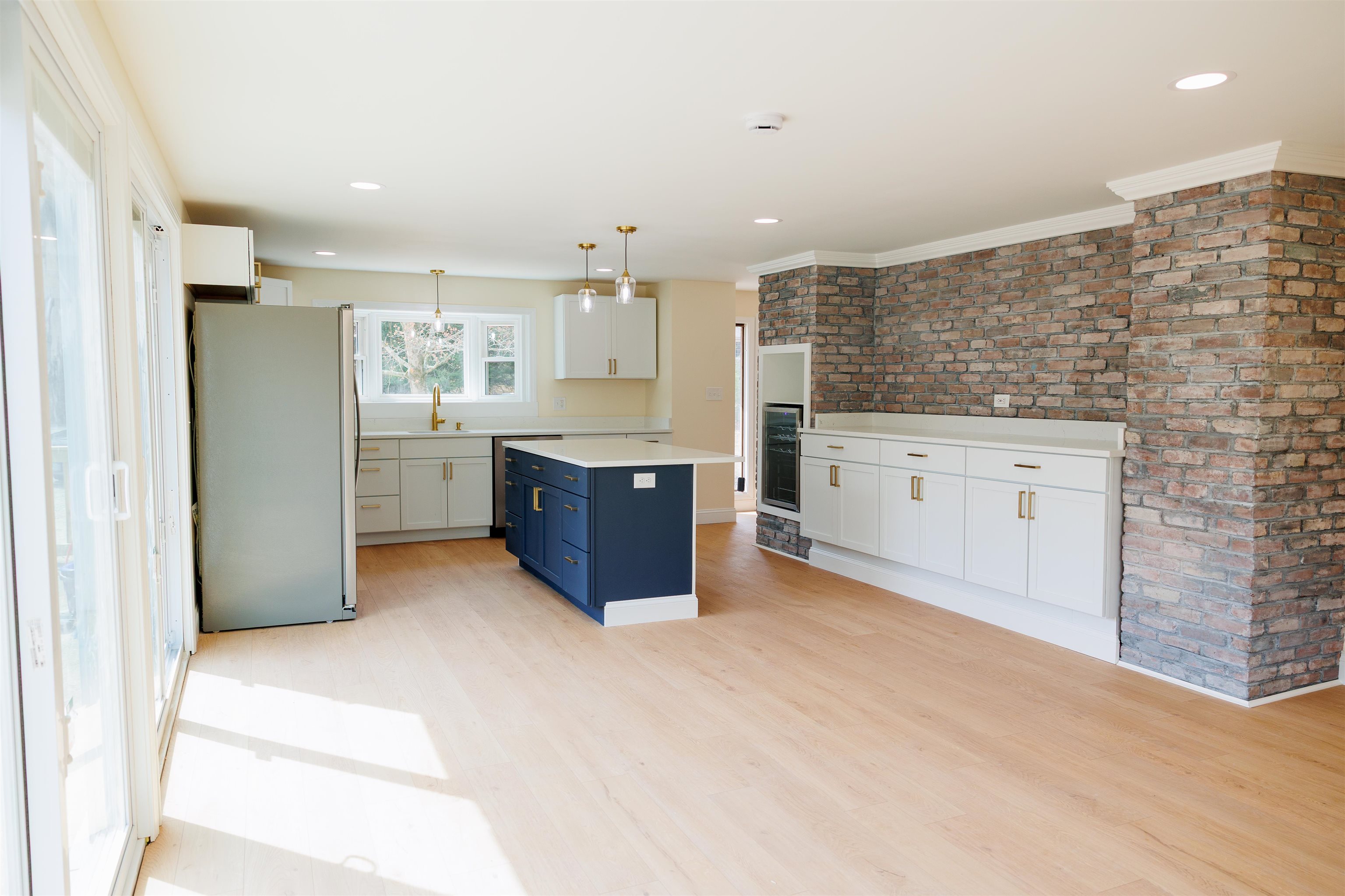 1206 Smyth Road Hooksett, NH 03106 - Photo 7 of 29