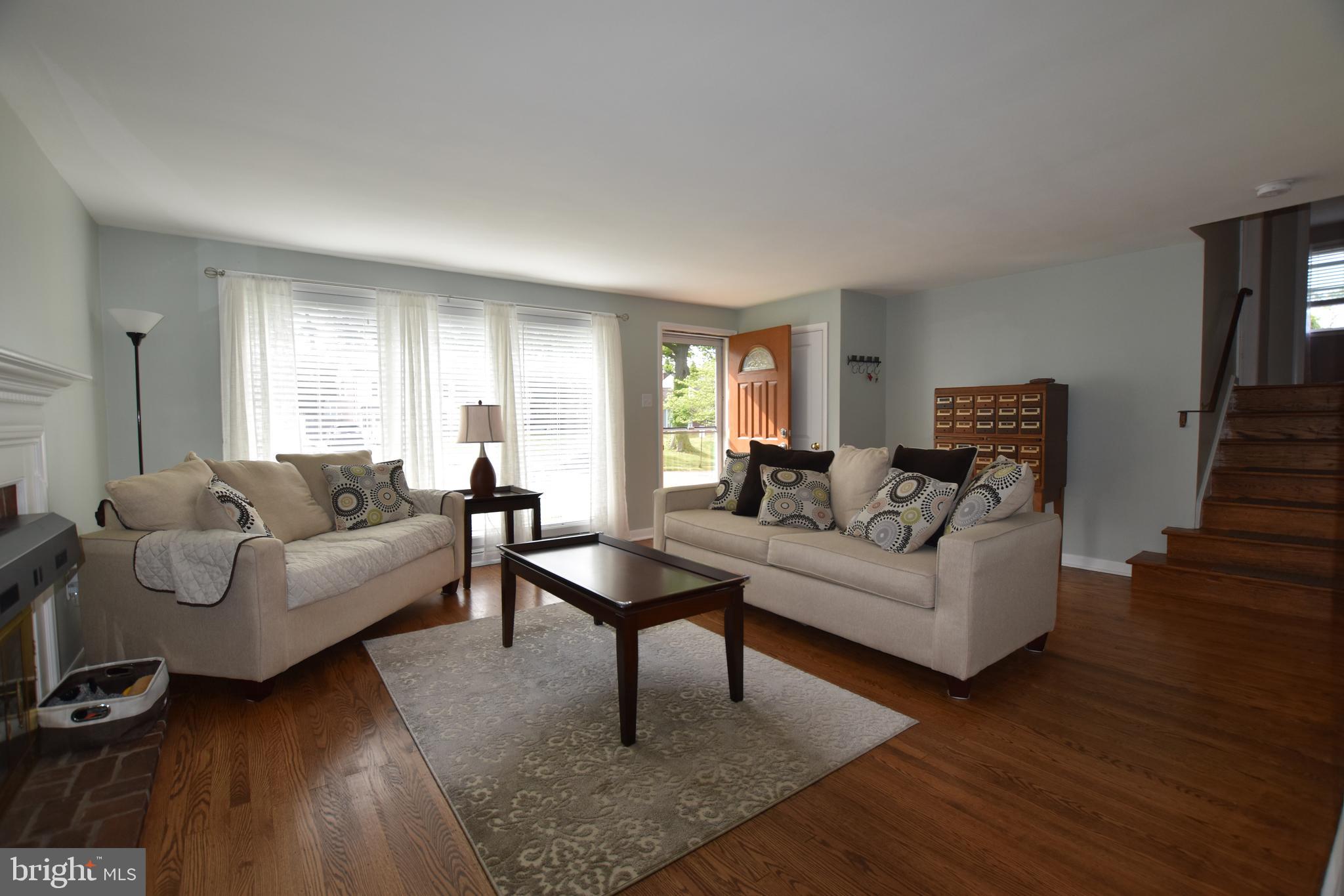 741 Rhoads Drive Springfield, PA 19064 - Photo 3 of 58 Living Room