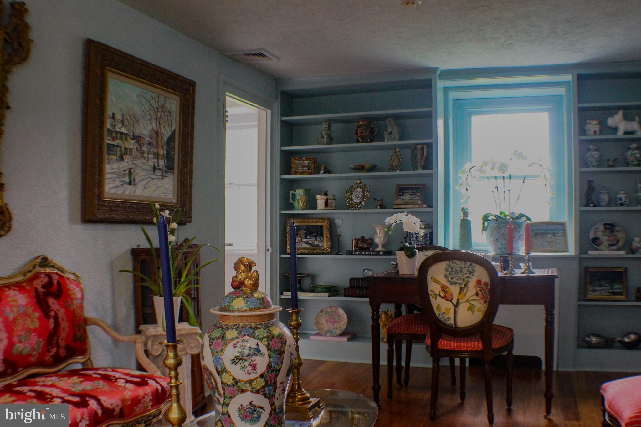 636 Almshouse Road Ivyland, PA 18974 - Photo 22 of 90 a living room with furniture and wooden floor