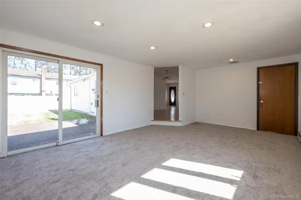 $599,000 | 507 Joan Street, Ronkonkoma, NY 11779