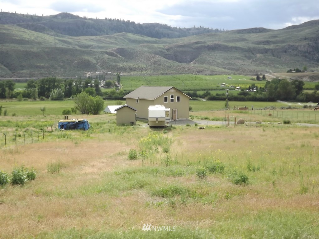 23 Foggy River Loop Riverside, WA 98849 - Photo 2 of 8