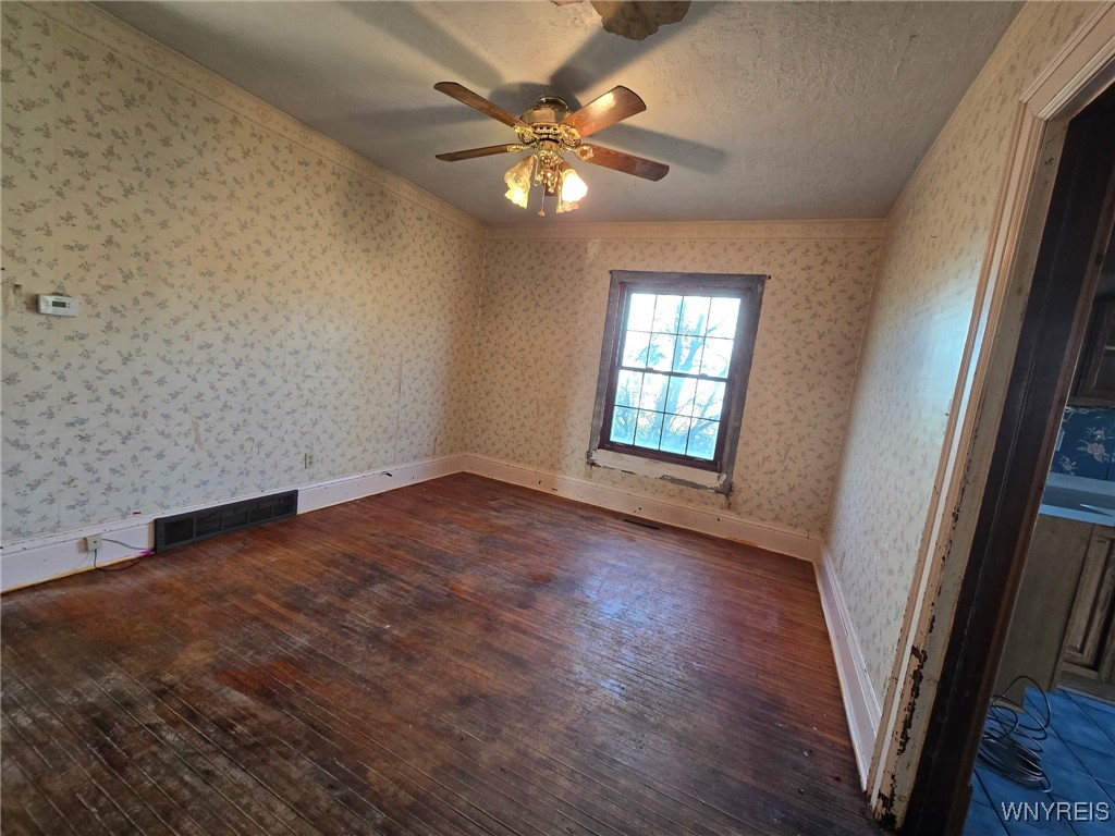 1861 Hess Road Appleton, NY 14008 - Photo 11 of 22