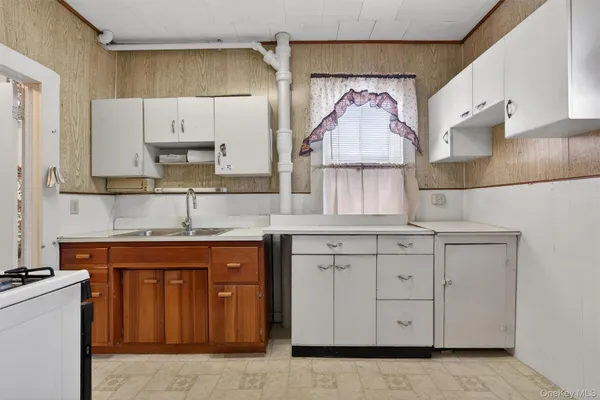 $259,000 | 195 West Main Street, Port Jervis, NY 12771