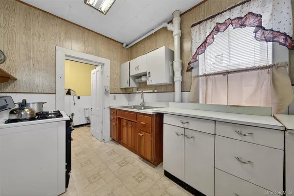$259,000 | 195 West Main Street, Port Jervis, NY 12771