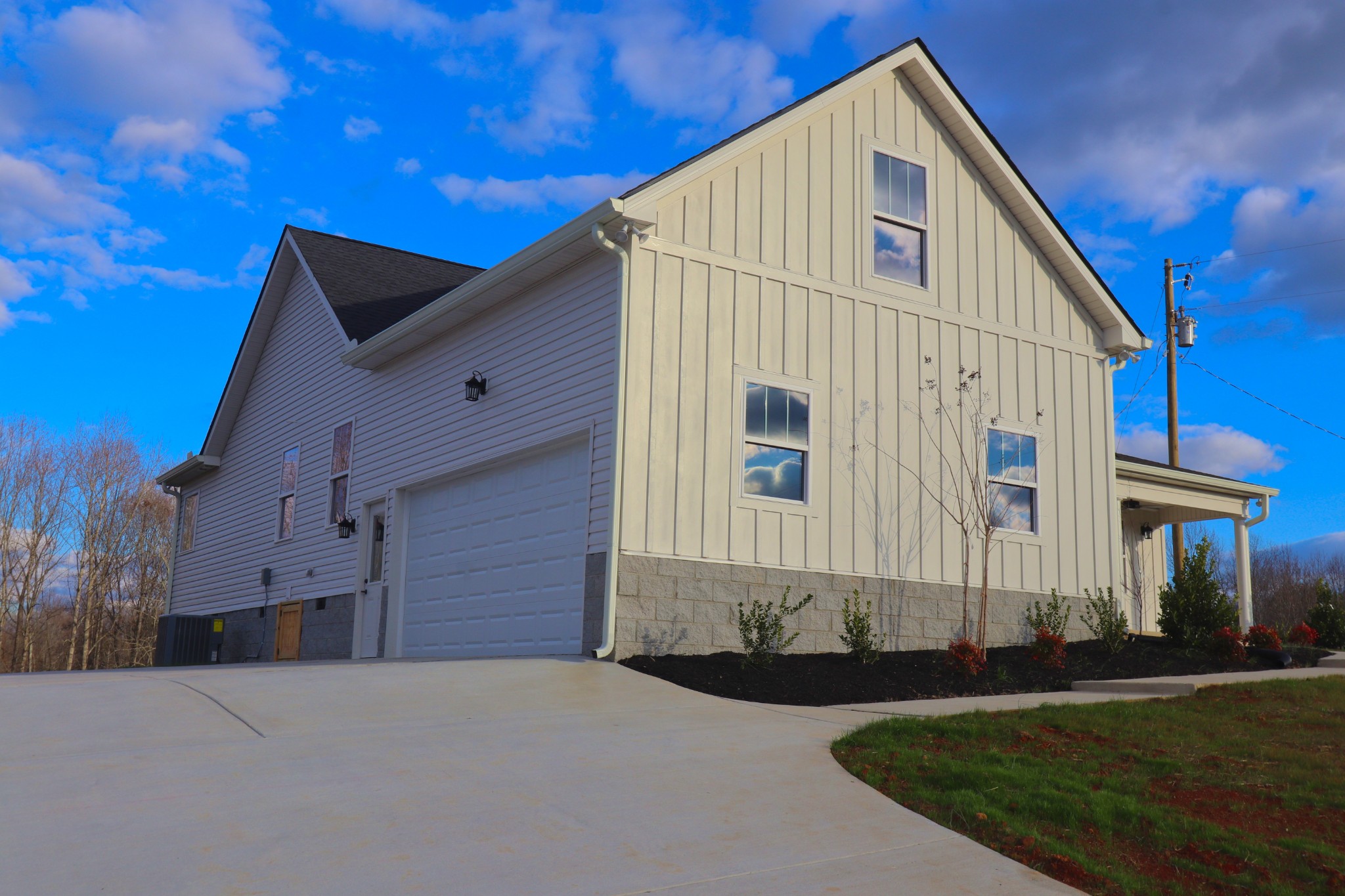 250 Still Point Road Smithville, TN 37166 - Photo 5 of 30 a view of a house with a yard