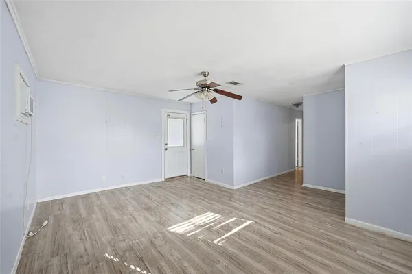 $1,400 | 406 North College Street, Howe, TX 75459