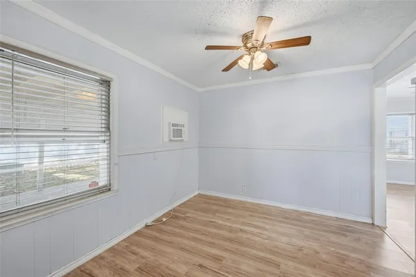 $1,400 | 406 North College Street, Howe, TX 75459