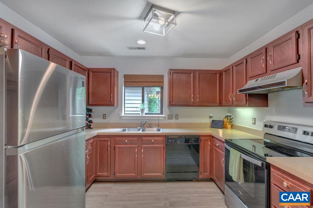 1275 Millpond Road Charlottesville, VA 22902 - Photo 5 of 19 Gallery Image 5
