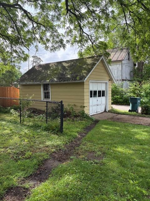 402 9th Street Baraboo, WI 53913 - Photo 6 of 22