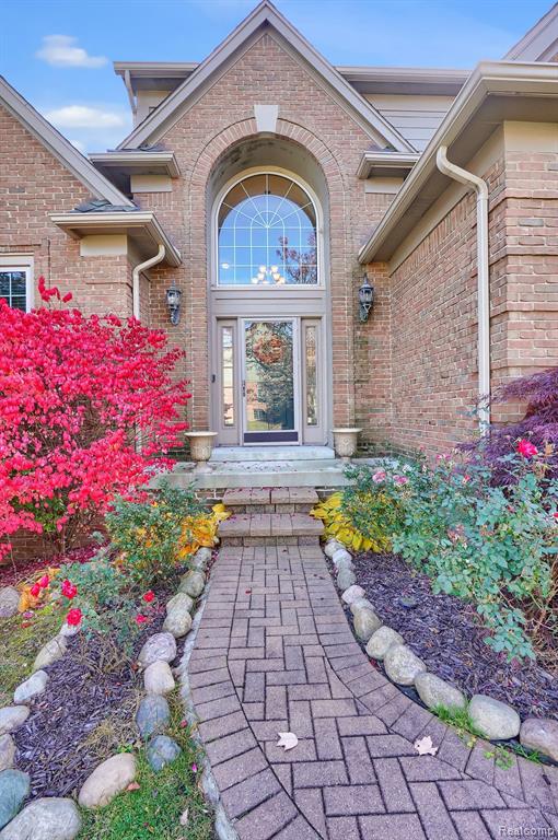 3393 Seminole Court Rochester Hills, MI 48309 - Photo 3 of 61