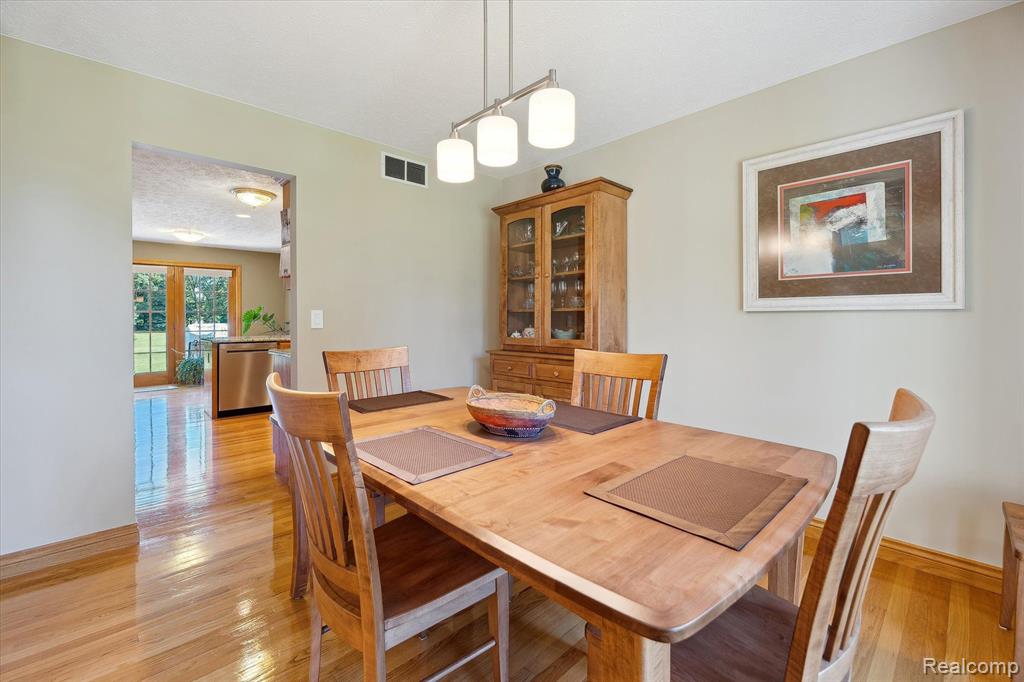 4445 Brogan Road Stockbridge, MI 49285 - Photo 9 of 58