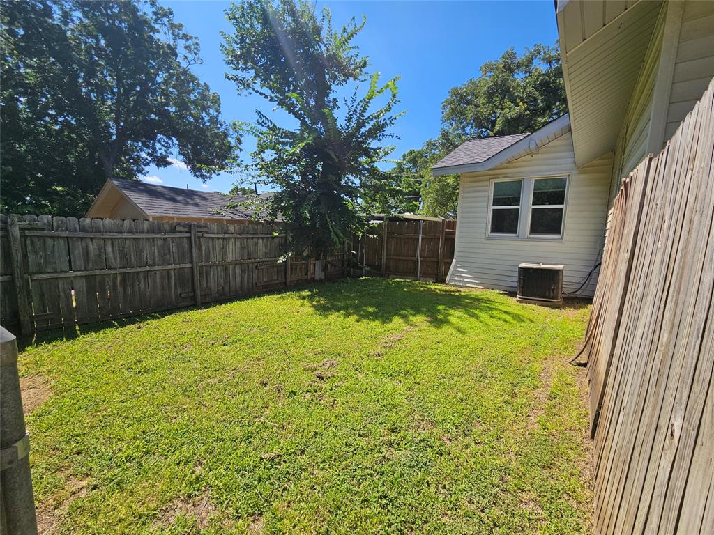 806 West Spring Street Weatherford, TX 76086 - Photo 21 of 24
