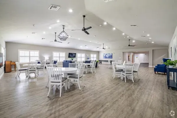 $999 | 3305 Dilido Road, Unit 318, Dallas, TX 75228
