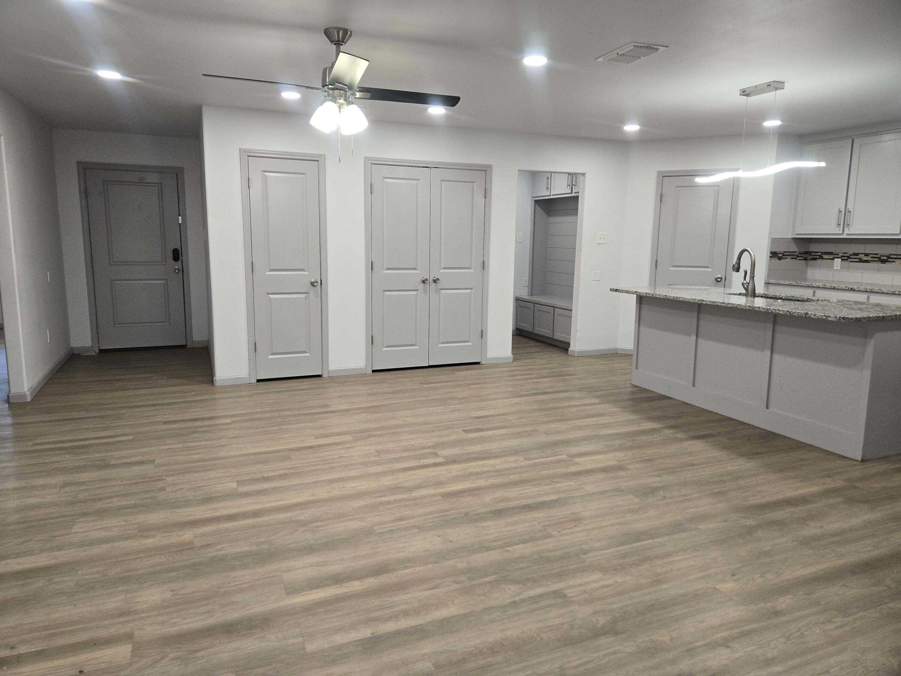 2108 88th Street Lubbock, TX 79423 - Photo 4 of 29 20260522_143513