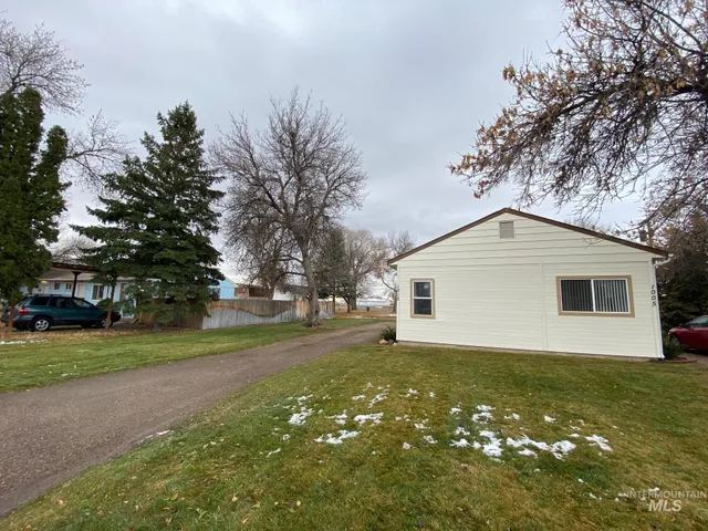 $670,000 | 910 East 9th N Street, Mountain Home, ID 83647