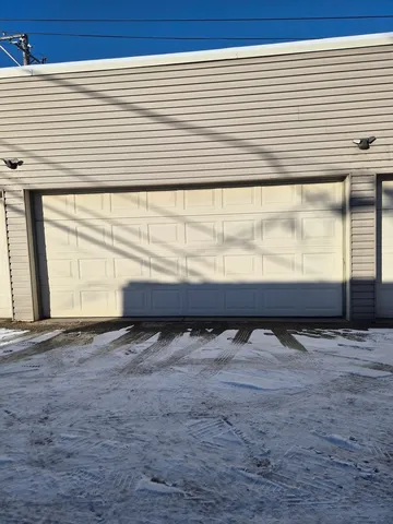 $270,000 | 4828 South Indiana Avenue, Unit 201, Chicago, IL 60615