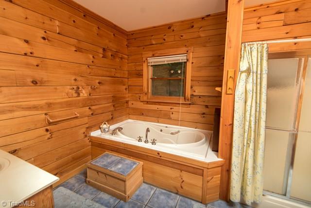 1590 Buck Mountain Road Purlear, NC 28665 - Photo 18 of 37