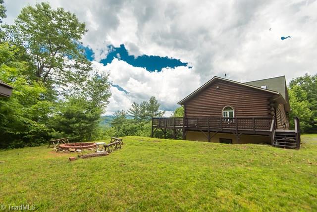 1590 Buck Mountain Road Purlear, NC 28665 - Photo 33 of 37