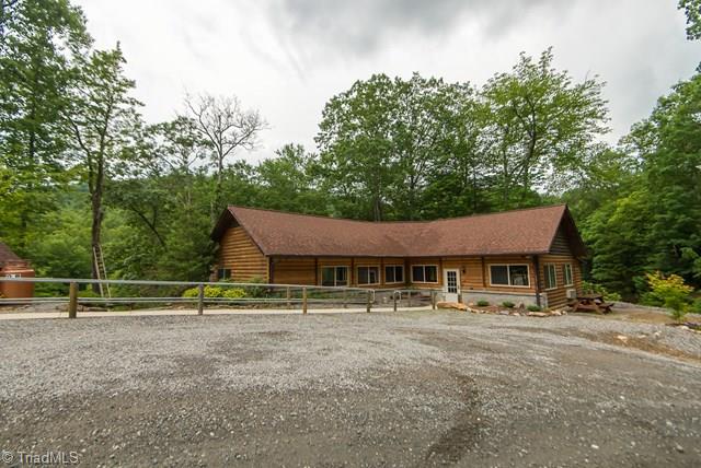1590 Buck Mountain Road Purlear, NC 28665 - Photo 36 of 37