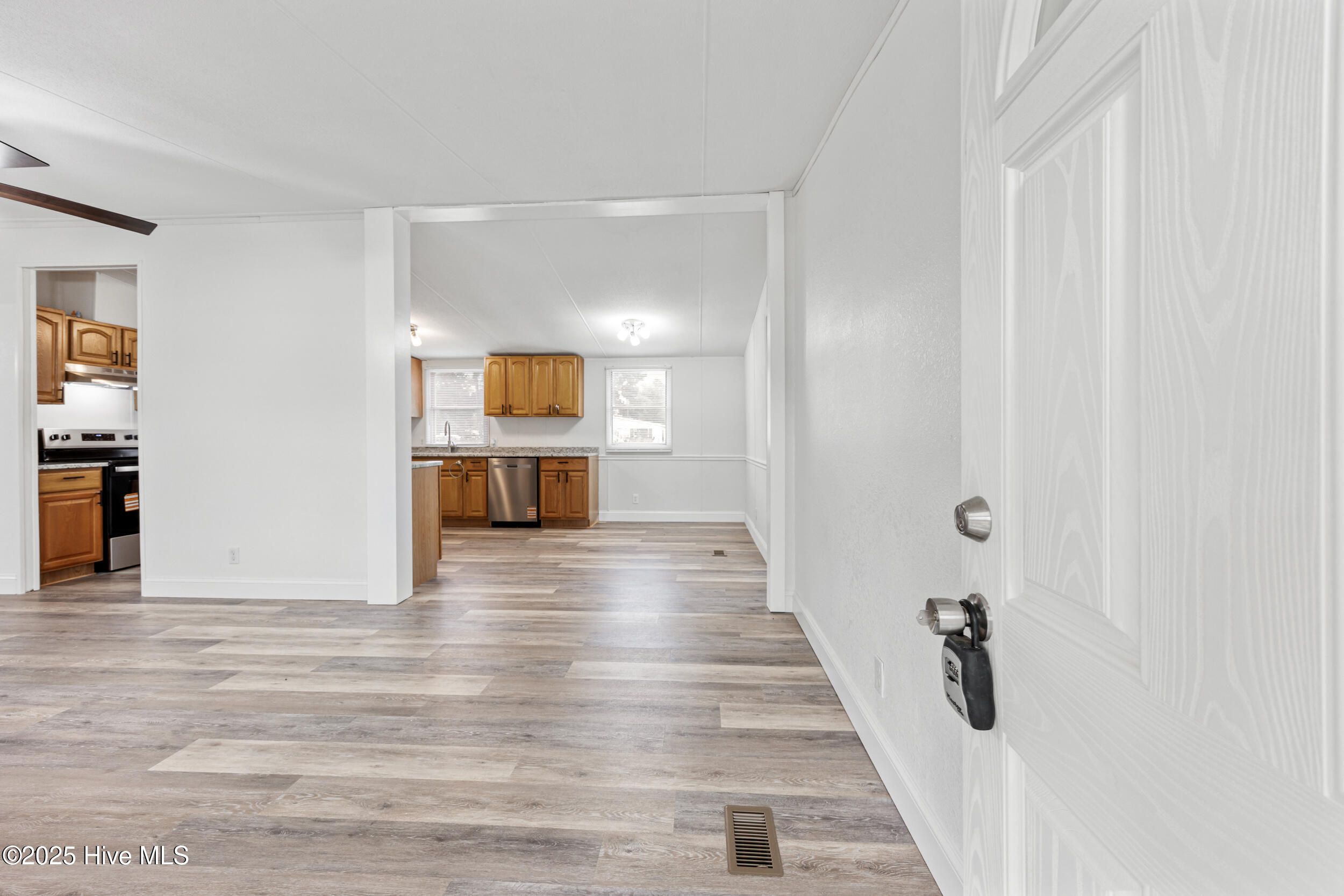 1742 Soundneck Road Elizabeth City, NC 27909 - Photo 6 of 42 5__39a6584
