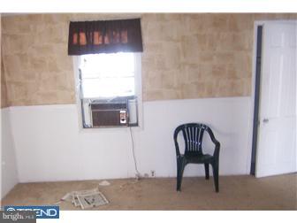 2870 Tuckahoe Road Camden, NJ 08104 - Photo 7 of 12 Dining Room