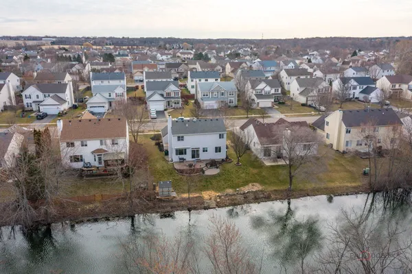 $359,900 | 644 Needlegrass Parkway, Antioch, IL 60002