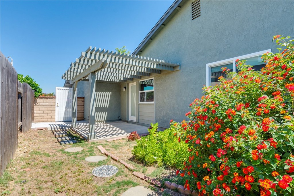 9130 Duncan Avenue Riverside, CA 92503 - Photo 24 of 34 a front view of a house having yard
