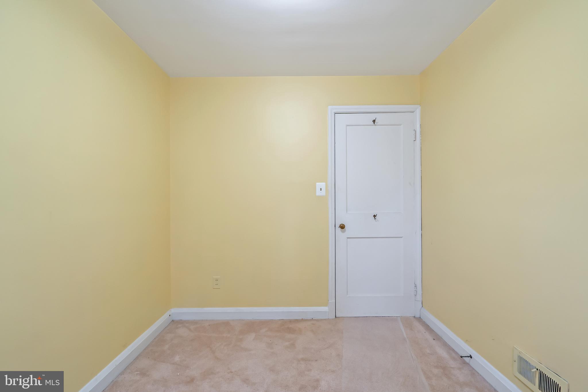 8316 Wyton Road Baltimore, MD 21286 - Photo 22 of 36 Relax and Unwind