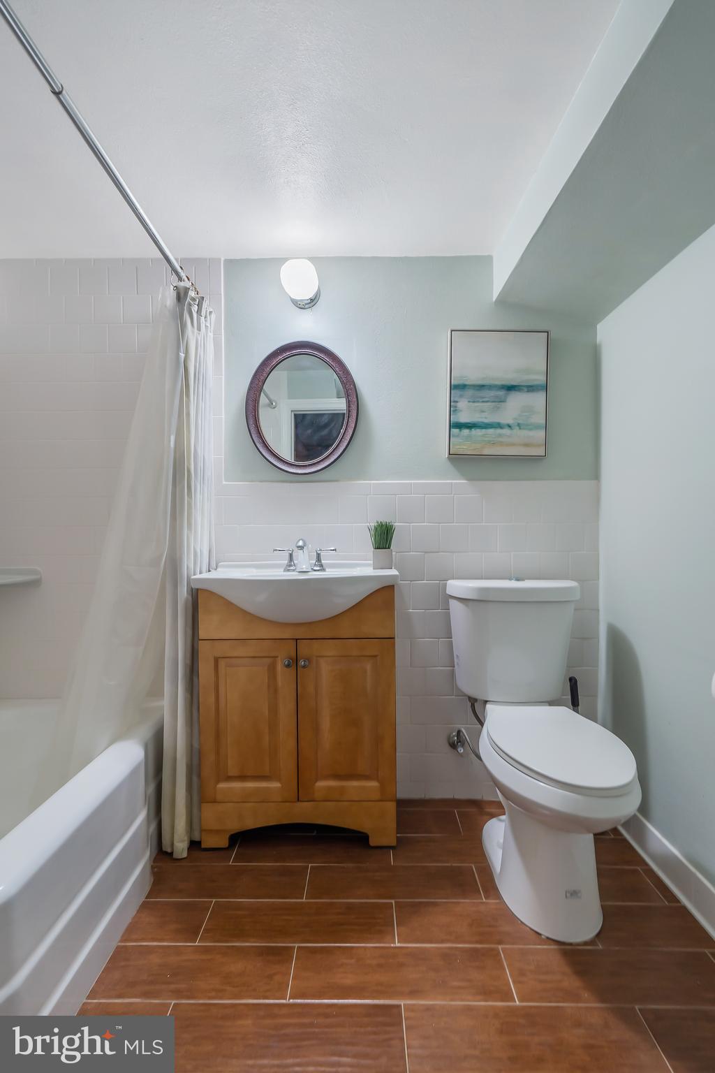 8316 Wyton Road Baltimore, MD 21286 - Photo 30 of 36 Full Bathroom on Upper Level