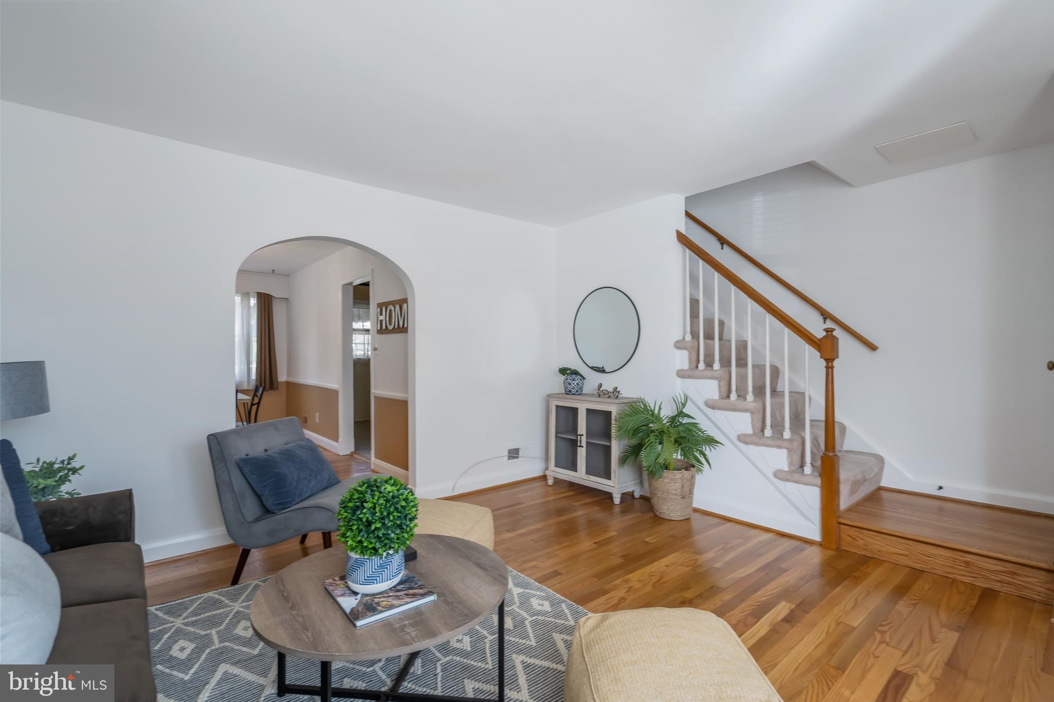 8316 Wyton Road Baltimore, MD 21286 - Photo 7 of 36 Lots of Natural Light in the Open Space!