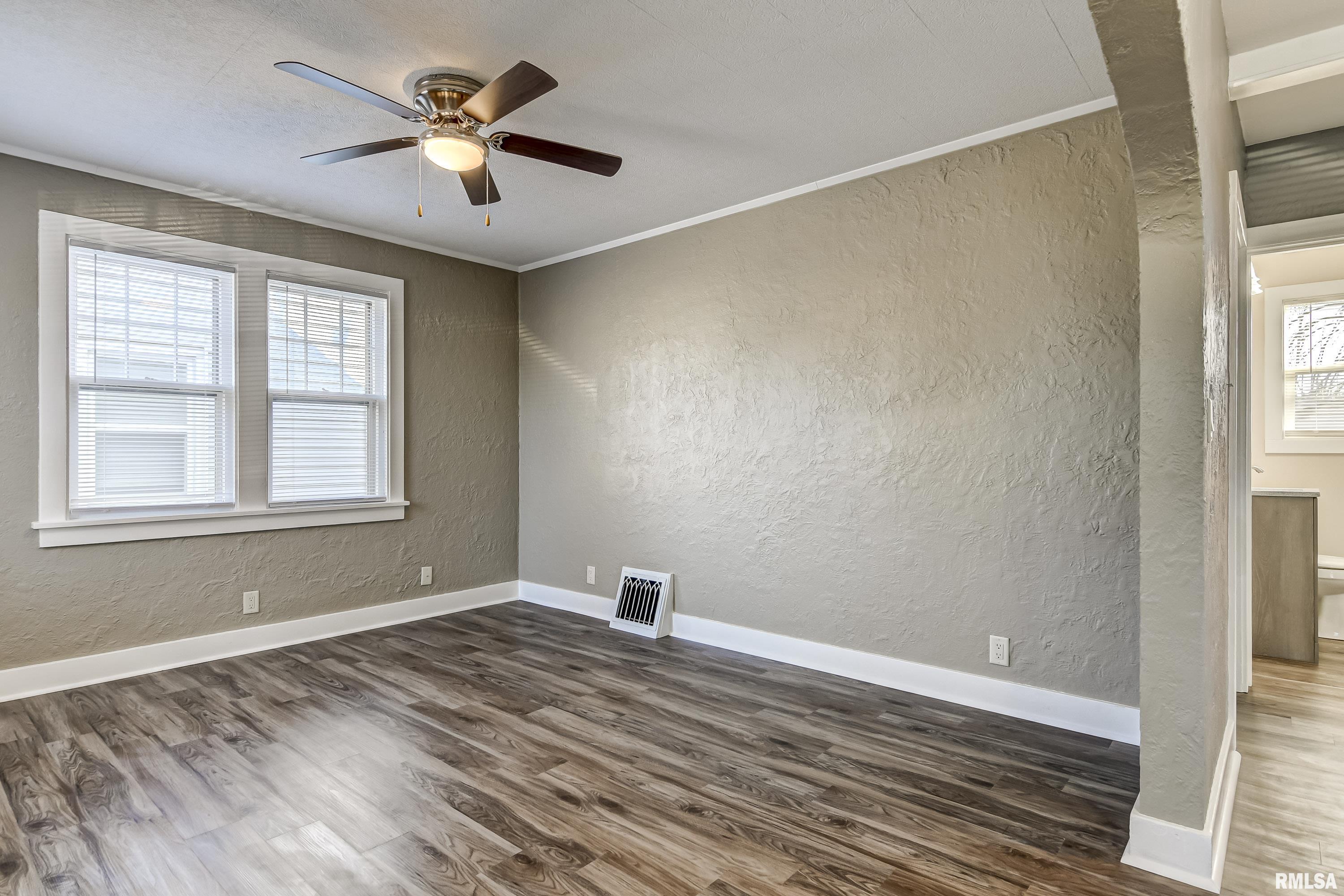 2944 South 4th Street Springfield, IL 62703 - Photo 9 of 36