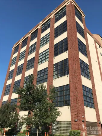 $2,300 | 715 North Graham Street, Unit 305, Charlotte, NC 28202