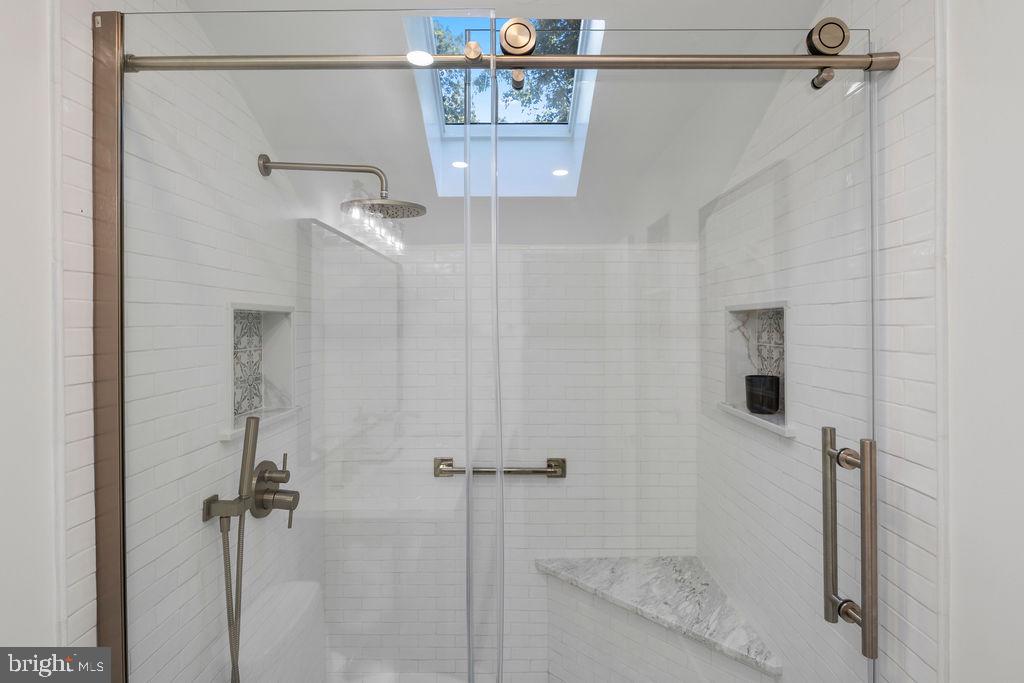 2003 Upper Lake Drive Reston, VA 20191 - Photo 32 of 70 Beautiful shower