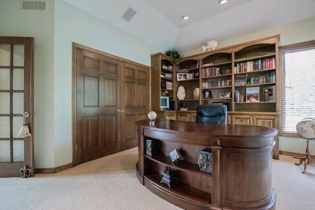 10563 Bluff Road Eden Prairie, MN 55347 - Photo 20 of 42 Gallery Image 20