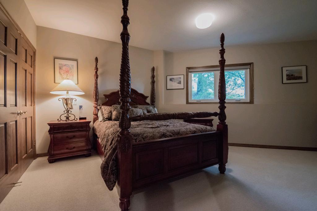 10563 Bluff Road Eden Prairie, MN 55347 - Photo 34 of 42 Gallery Image 34