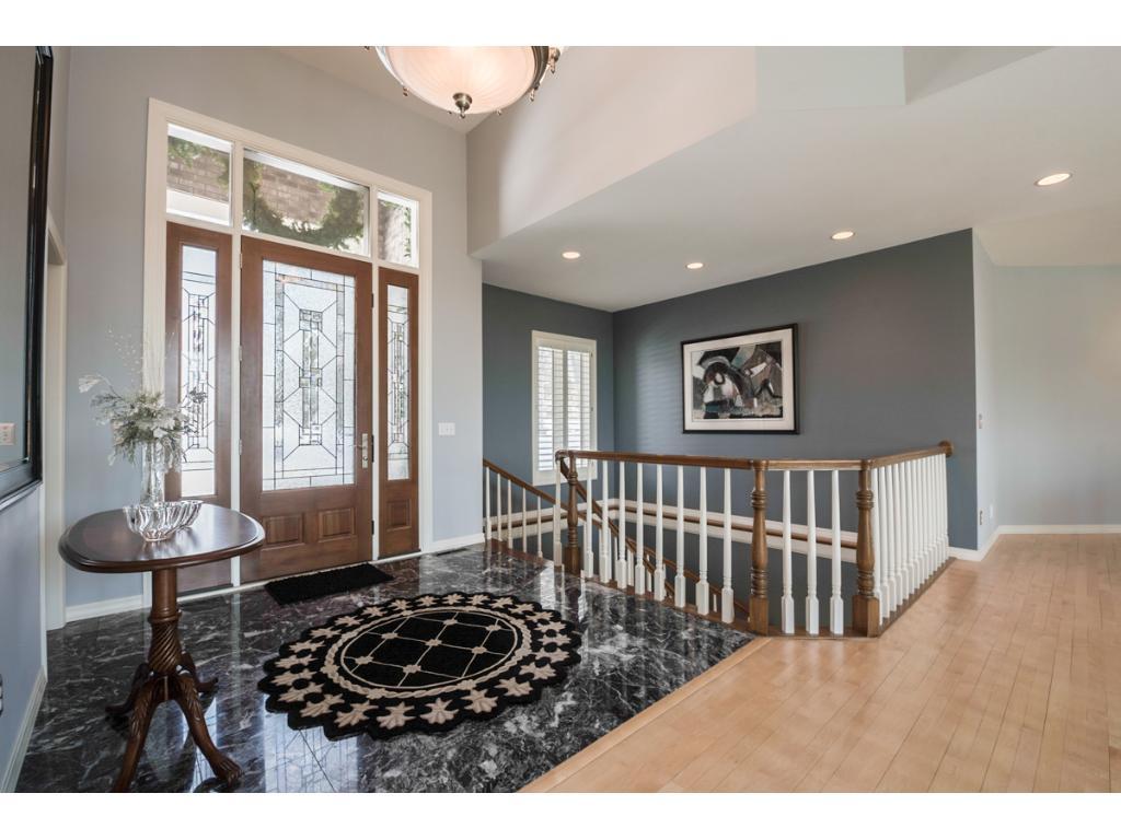 10563 Bluff Road Eden Prairie, MN 55347 - Photo 8 of 42 Gallery Image 8