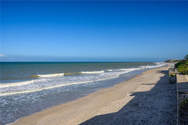 $850,000 | 1861 East Barefoot Place, Vero Beach, FL 32963