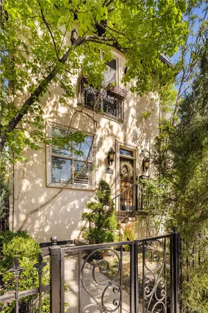 $1,150,000 | 2527 Tremont Place, Denver, CO 80205